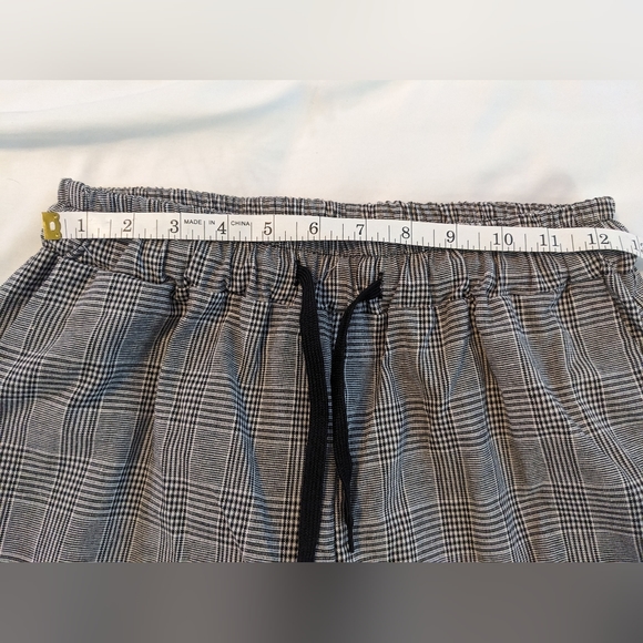 Emery Rose Plaid Drawstring Pants Medium NWT - Picture 4 of 8